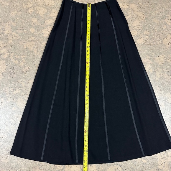 Vintage Ralph Ralph Lauren Long Black Wool Skirt with Silk Piping Size 4 - Picture 8 of 12